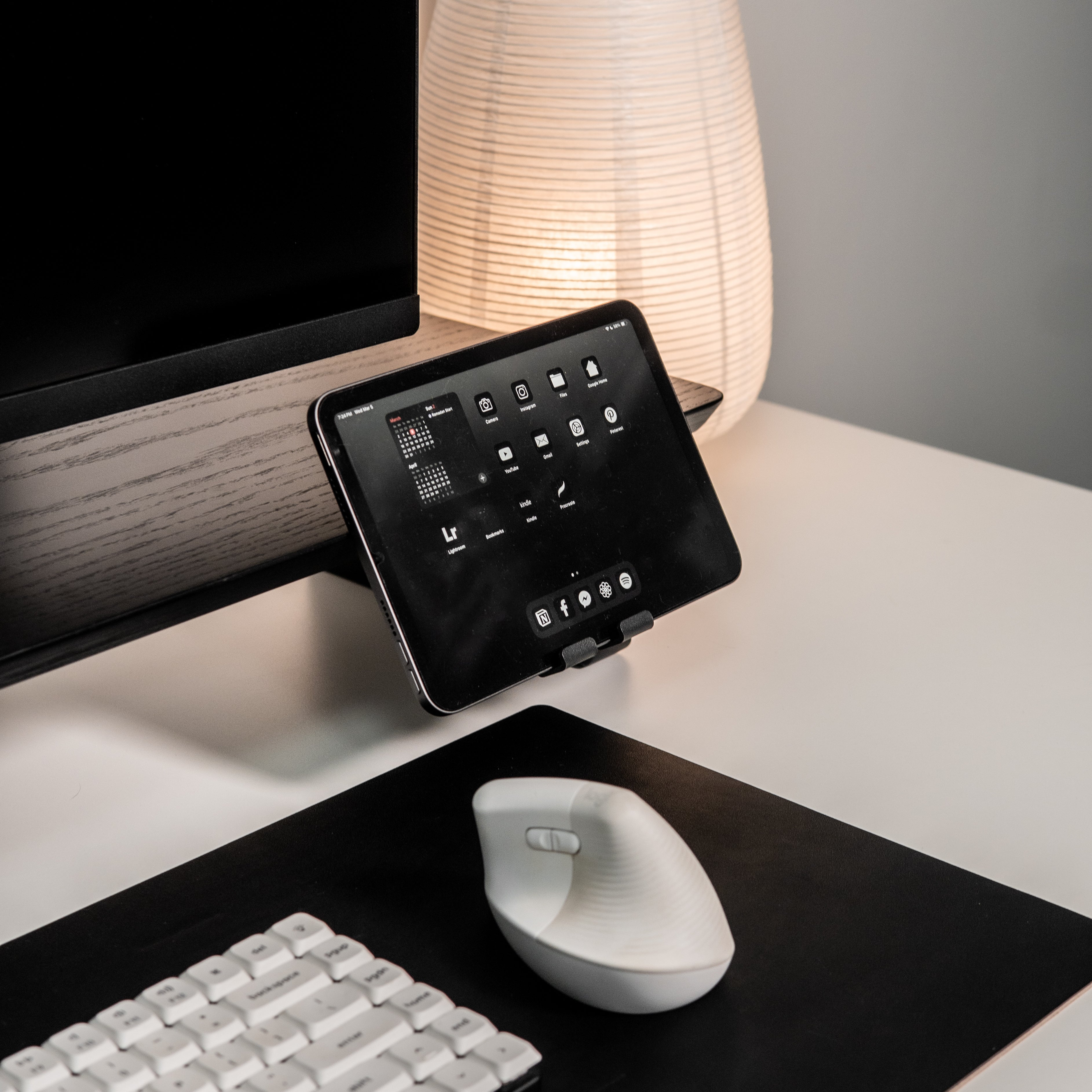 Desk Setup Cockpit | Black