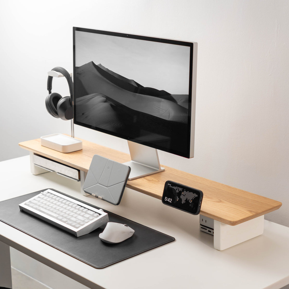 Desk Setup Cockpit | Oak